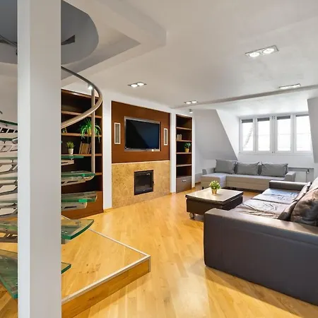 Urban Chic - Center - 3 Floors - Luxury - Piwna Apartment